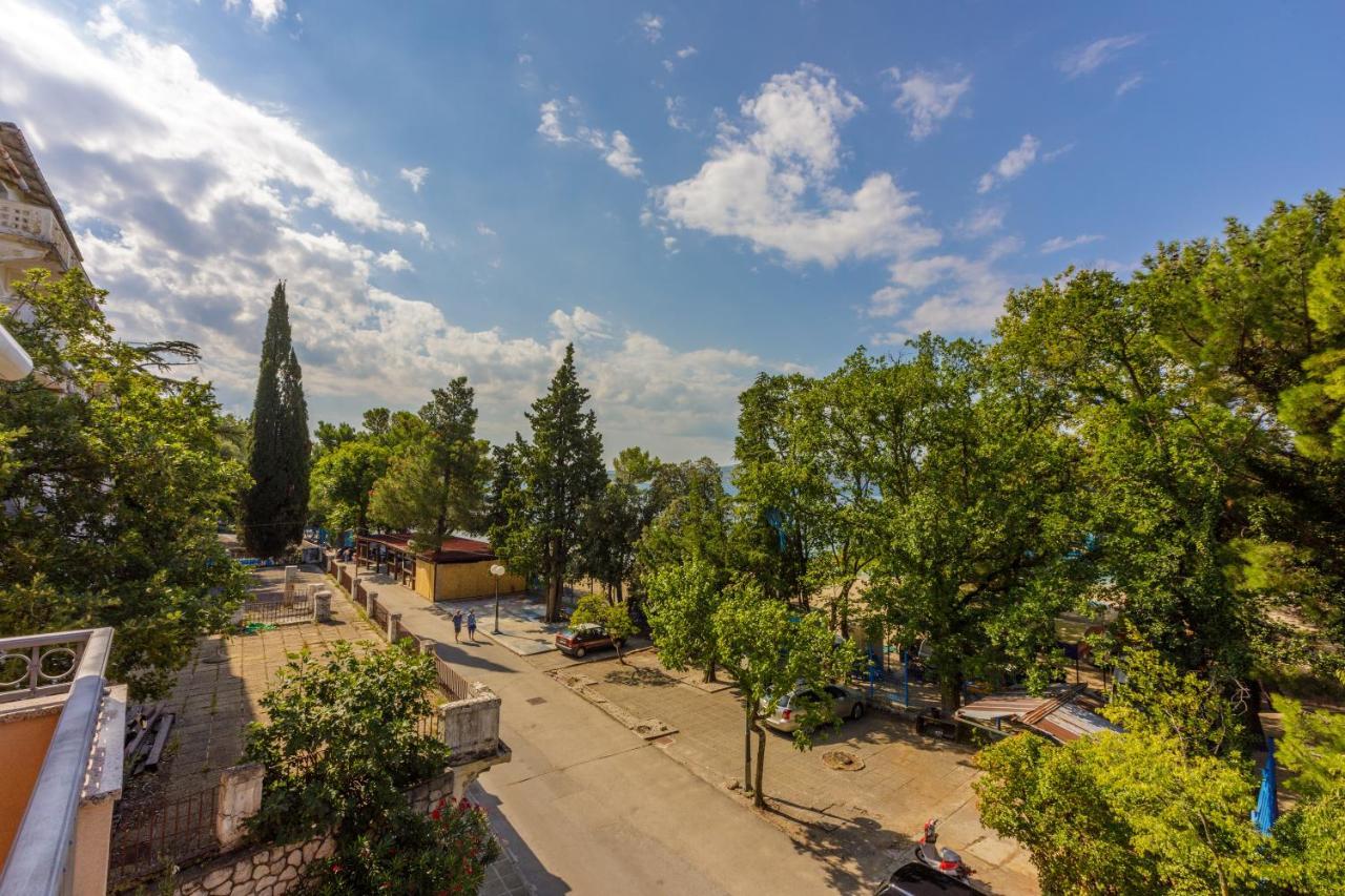 Amfora Apartments Crikvenica Exterior photo
