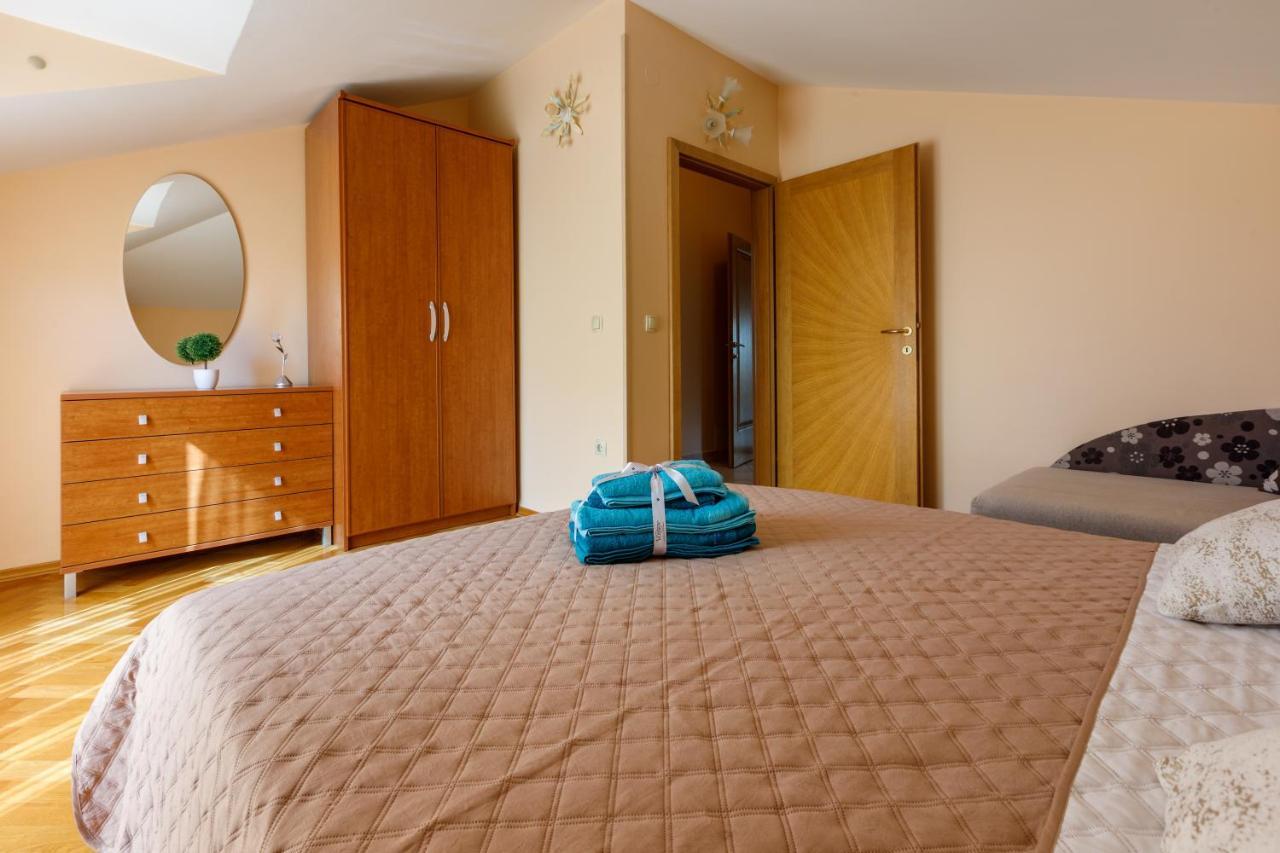 Amfora Apartments Crikvenica Exterior photo